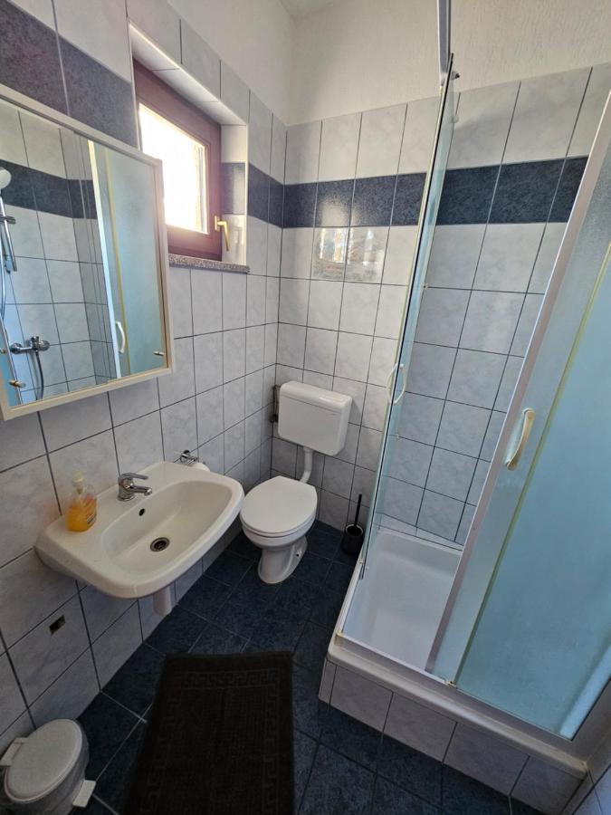Apartments Bahar Krk Krk Town Exterior photo