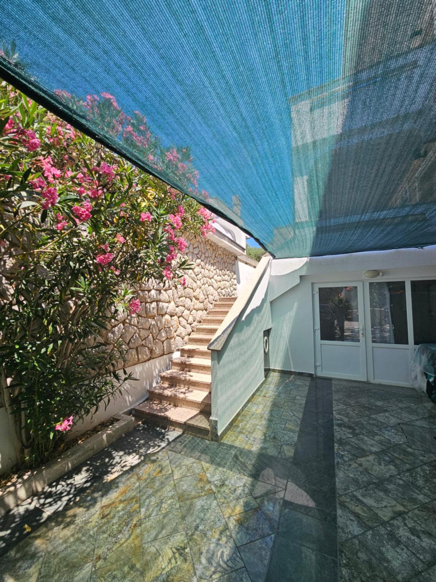 Apartments Bahar Krk Krk Town Exterior photo